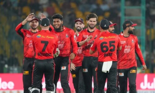 پی ایس ایل، لاہور قلندرز سب سے زیادہ 200 پلس رنز میں دوسرے نمبر پر پہنچ گئے