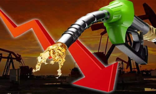 سولہ اگست سے ڈیزل سستا ، پٹرول مہنگا ہونے کا امکان