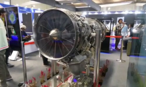 ’بھیک مانگو، انجن بناؤ‘ — بھارتیوں نے فائٹر جیٹ انجن ’کاویری‘ کیلئے چندہ مہم شروع کردی