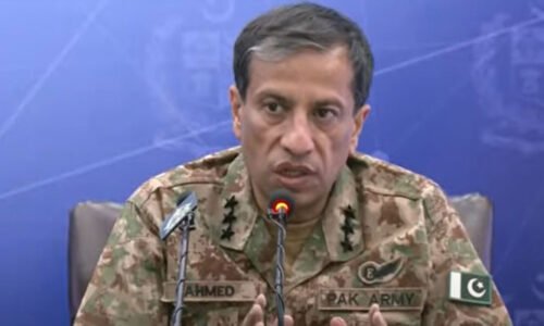 پاک فوج نے 12 شہروں میں بھارتی ڈرون مار گرائے، ایک پاکستانی شہید، 4 فوجی اہلکاروں سمیت 6 زخمی