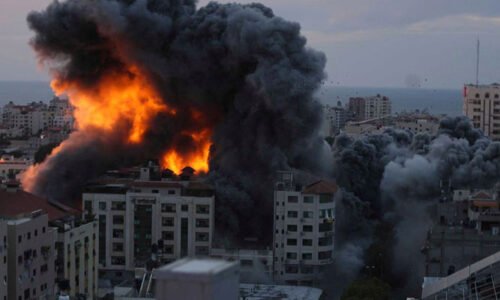 غزہ میں خوراک ، ادویات کی شدید قلت ، اسرائیلی بمباری سے یحییٰ سنوار کے بھائی سمیت 144 فلسطینی شہید