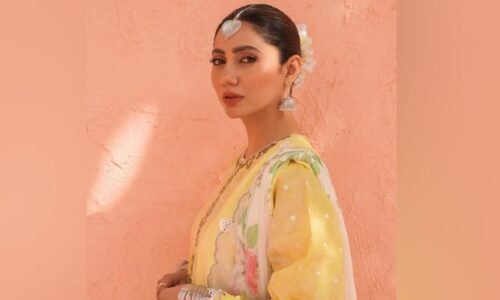 ماہرہ خان کو دوسری شادی کیلئے کس نے راضی کیا اور سابق شوہر کے ساتھ کیسا تعلق ہے ؟ جانئے