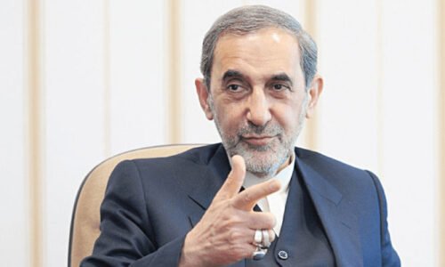 امریکہ نے یورینیم افزودگی بند کرنے پر اصرار کیا تو مذاکرات نہیں ہوں گے، مشیر ایرانی سپریم لیڈر