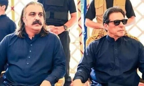 عمران خان کا وزیراعلیٰ کے پی کو عہدہ چھوڑنے کا بیان، گنڈاپور کے ترجمان کا ردعمل سامنے آگیا