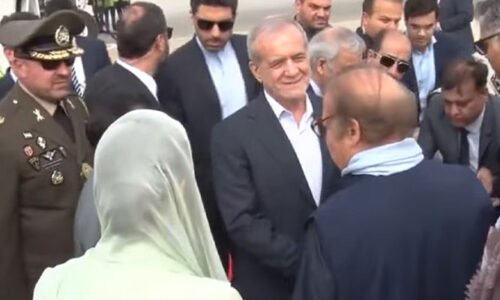 ایرانی صدر مسعود پزشکیان دو روزہ سرکاری دورے پر پاکستان پہنچ گئے