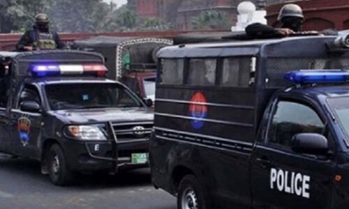 دیر ، پشاور اور بنوں میں دہشتگردوں کے حملے ، 5 پولیس اہلکار شہید ، 7 زخمی