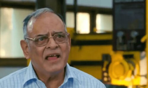 تھری ایڈیٹس کے معروف اداکار 91 برس کی عمر میں چل بسے