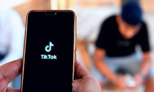 خیبرپختونخوا میں ٹک ٹاکرز کیخلاف کریک ڈاؤن، مقدمات درج