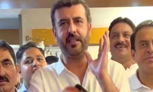 یوسف رضا گیلانی کے صاحبزادے سے کروڑوں روپے مالیت کی گھڑی چھین لی گئی