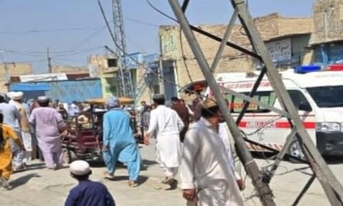 جنوبی وزیرستان میں پولیس وین کے قریب بم دھماکا ، 3 افراد جاں بحق ، 2 اہلکاروں سمیت 14 زخمی