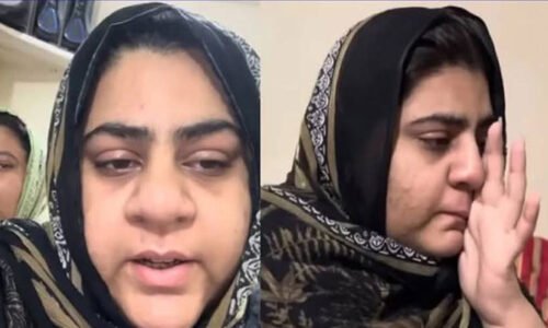 باپ کے آخری لمحات کو وی لاگ میں بدلنے والی بیٹیوں کی ویڈیو پر سوشل میڈیا پر شدید ردعمل