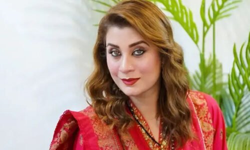 اداکارہ سارہ عمیر نے ہدایت کار محسن طلعت سے طلاق کی تصدیق کردی