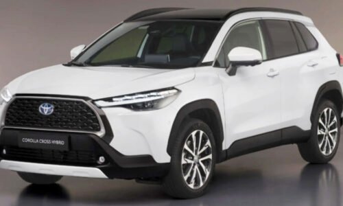 ٹویوٹا کرولا کراس کی قیمت میں 6 لاکھ سے زائد کی کمی