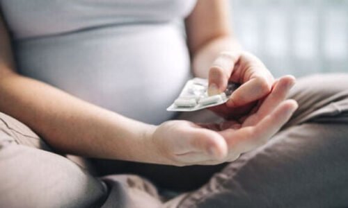 حاملہ خواتین میں پیراسٹامول کا استعمال پیچدگی پیدا کرسکتا ہے؟ ڈبلیو ایچ او کا اہم بیان