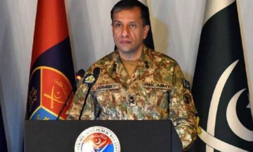 پاکستان سے بڑھ کرکچھ نہیں، ایک شخص کی خواہشات اس حد تک بڑھ چکی ہیں وہ کہتا ہے میں نہیں تو کچھ نہیں: ڈی جی آئی ایس پی آر